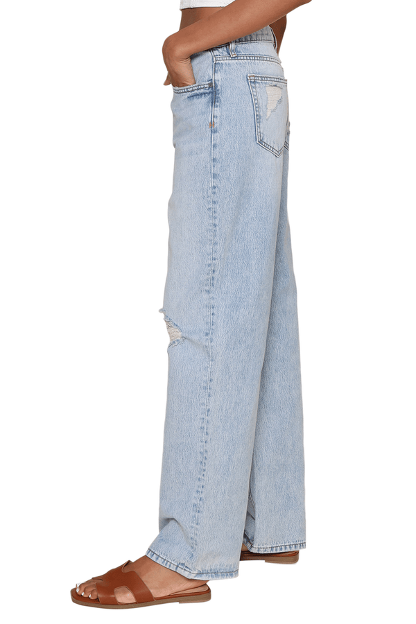 Light Wash High Rise Distressed Jeans