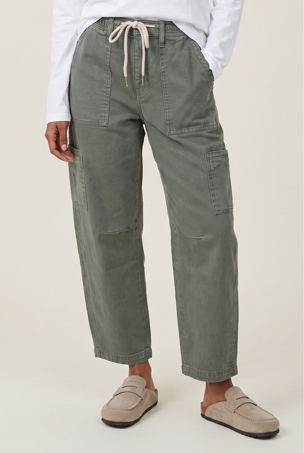 GREEN