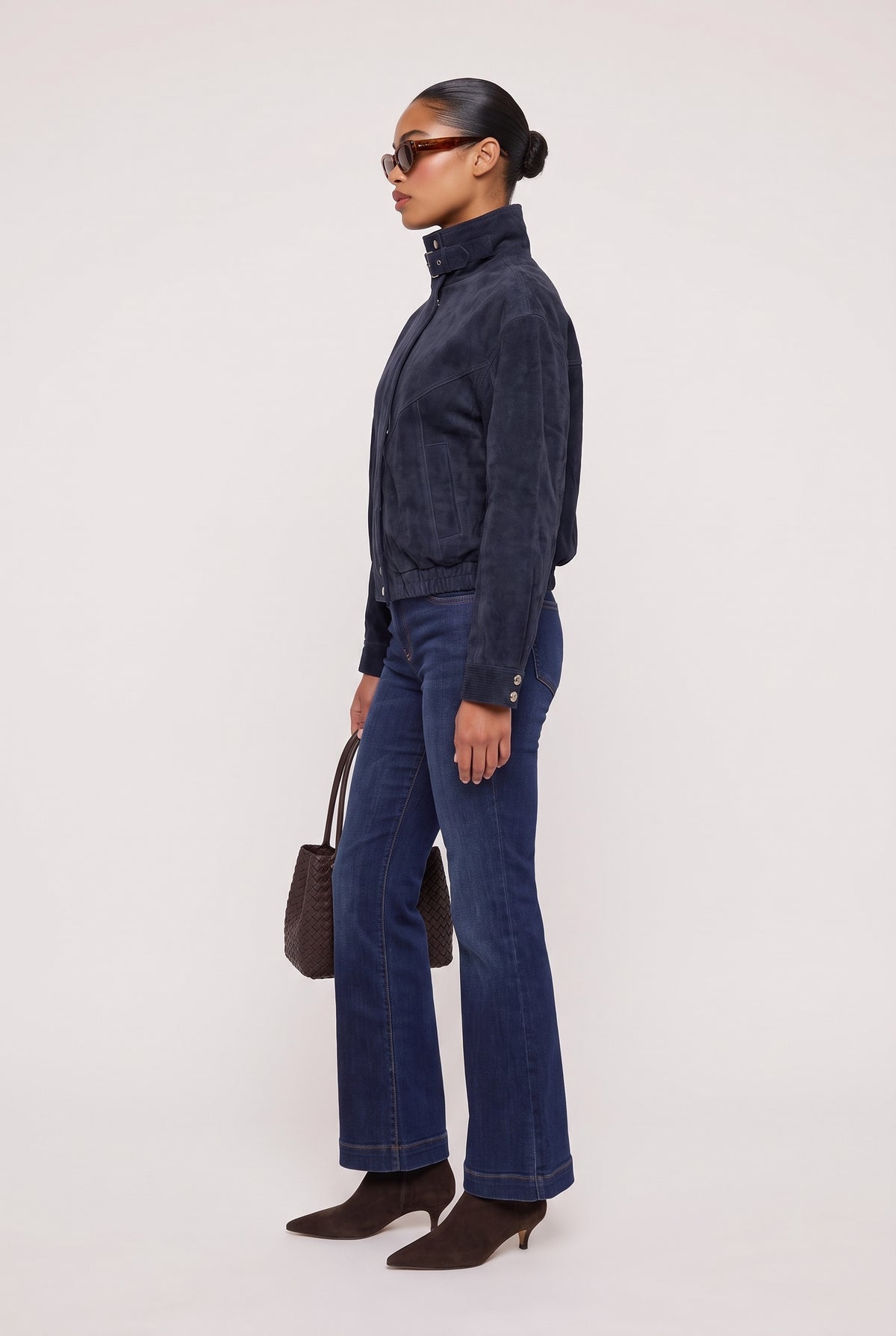 
model wearing Midnight Drift posing Side View