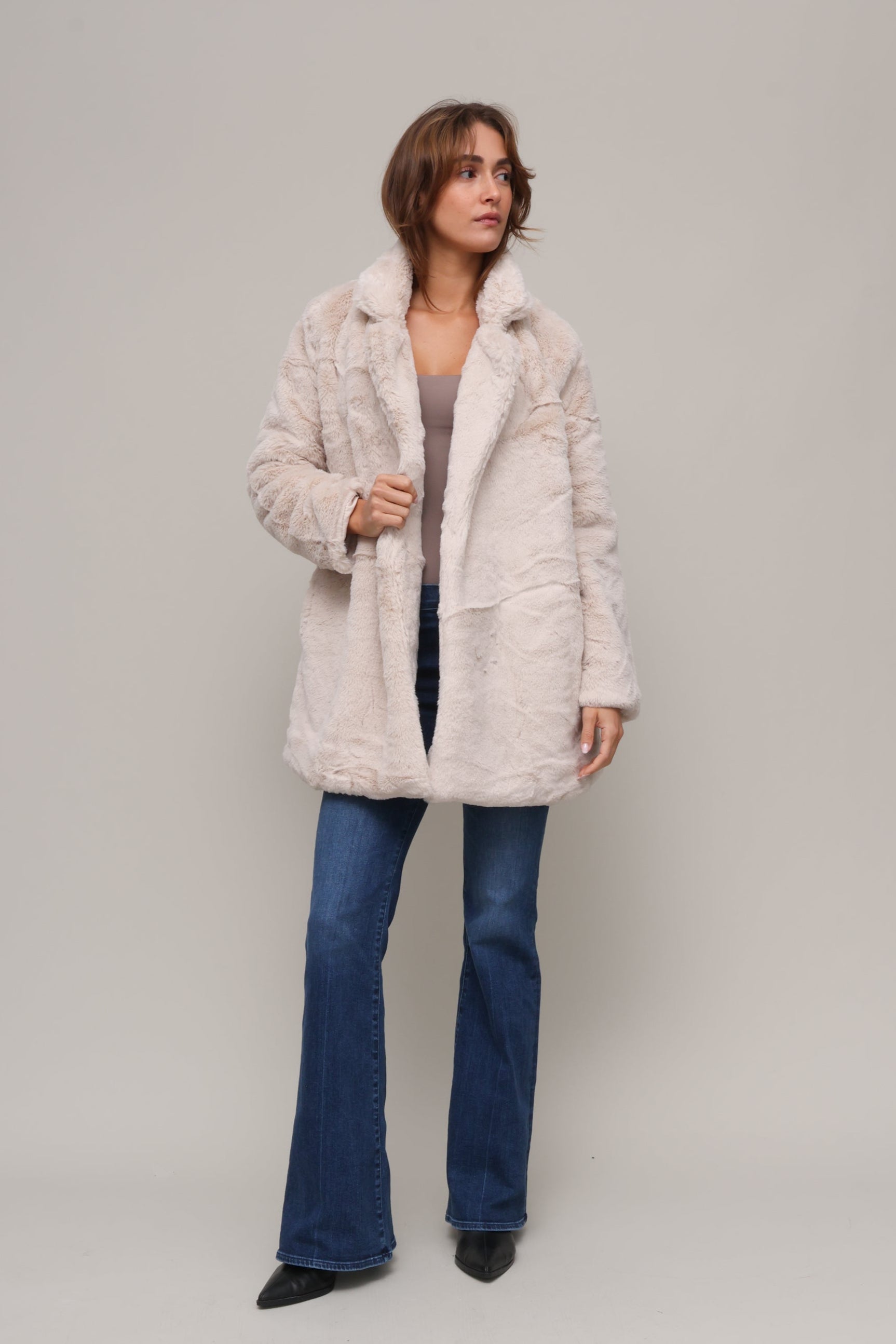 La Muse Faux Fur Coat – Mixology