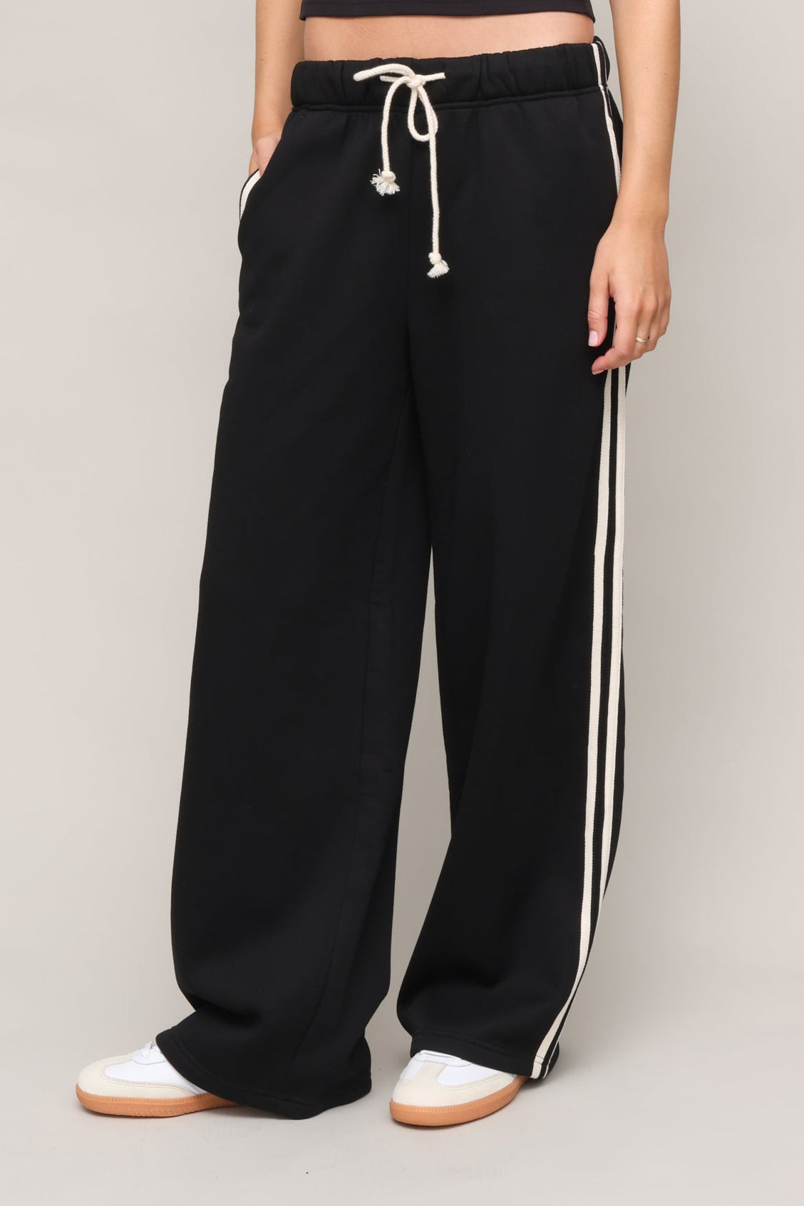 Line Up Striped Side Sweatpants