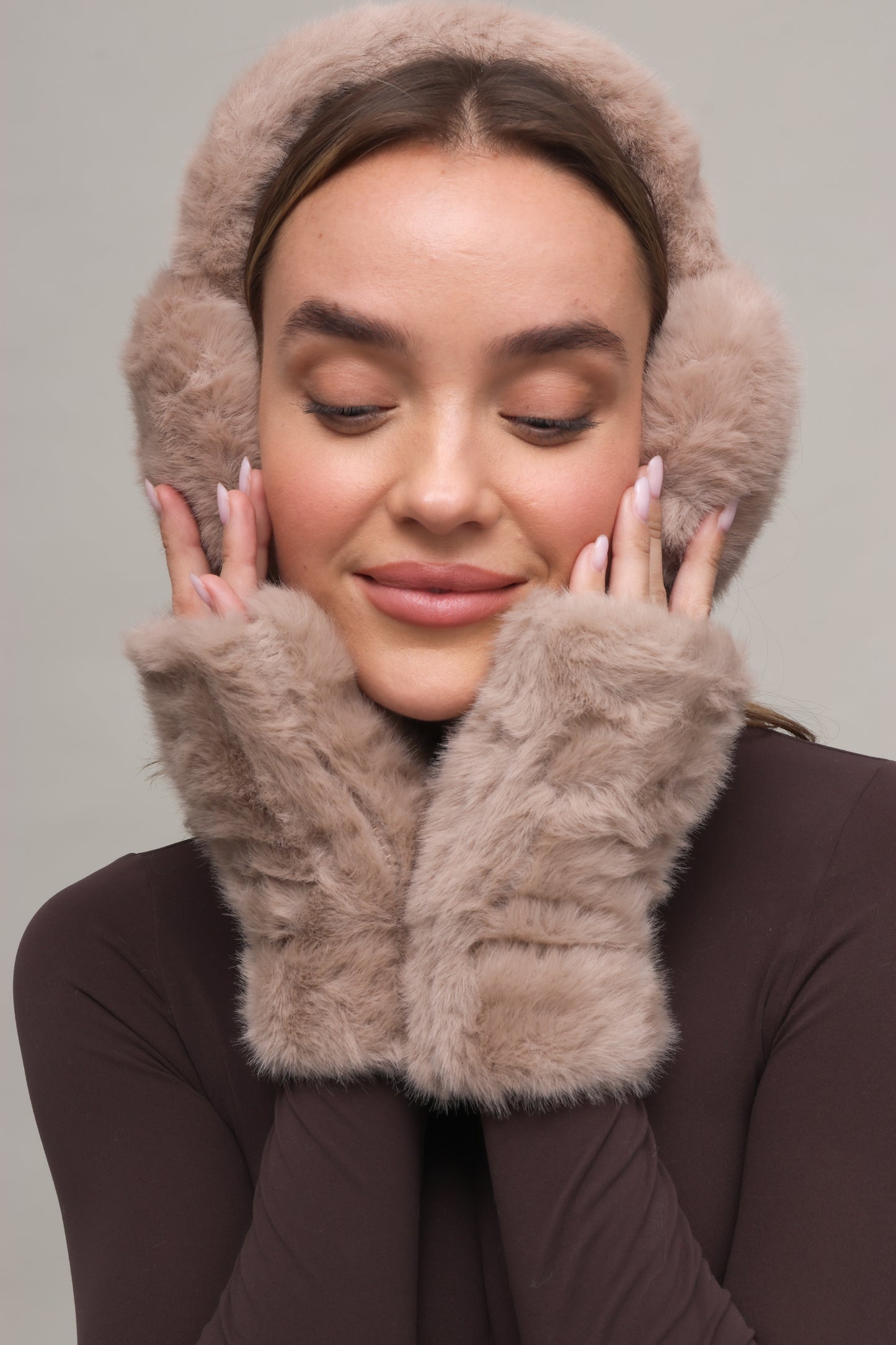 TAUPE