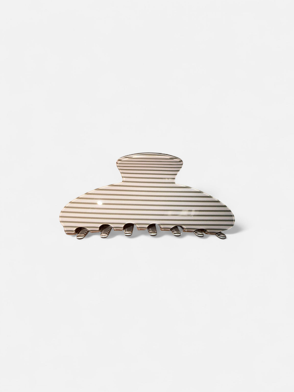 [CAMEL] Bella Hair Clip Flat Lay