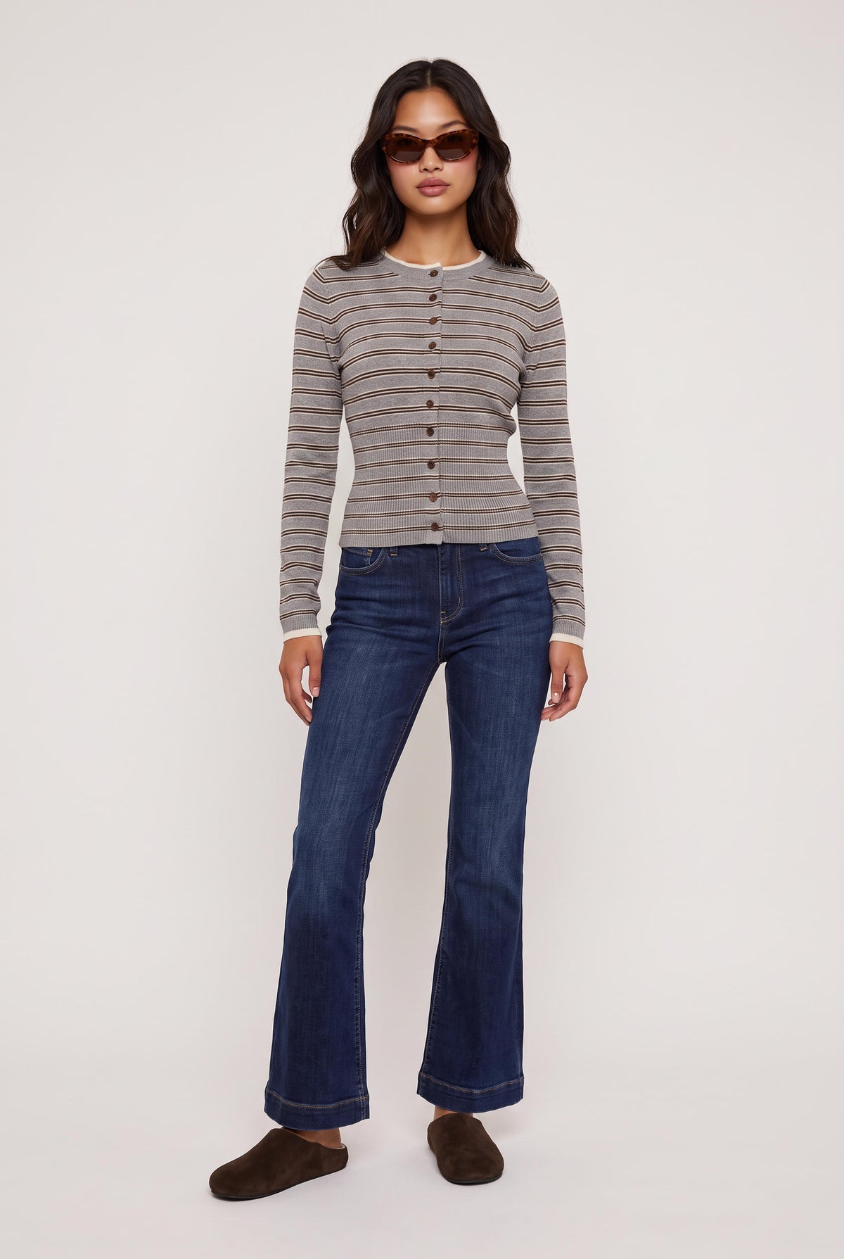
model wearing Cammi Cardi posing Front View