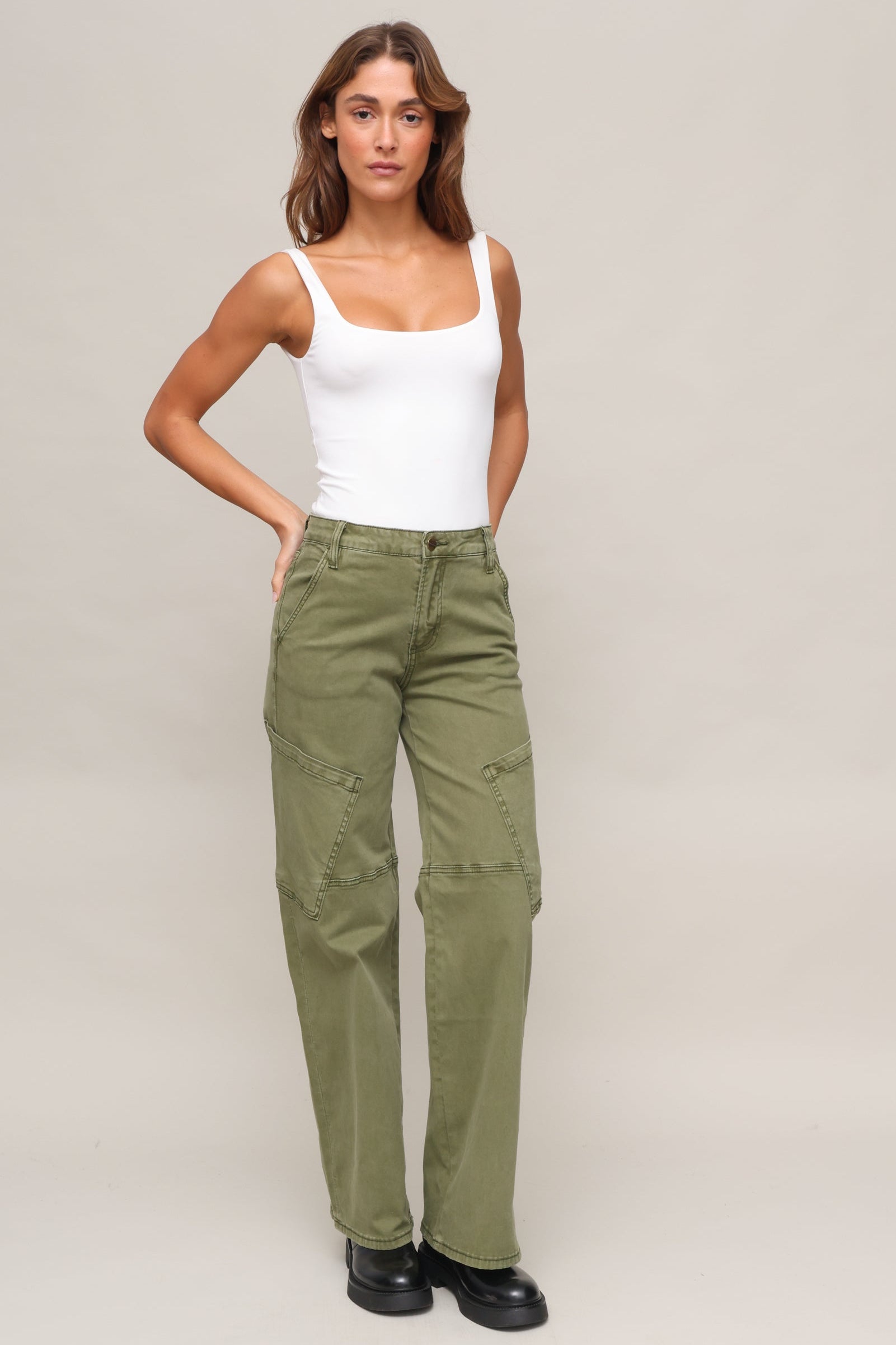 GREEN
