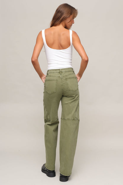GREEN