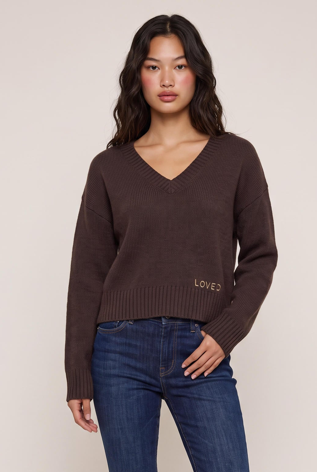 [COCOA] model wearing Saturday Cashmere Sweater posing Front View