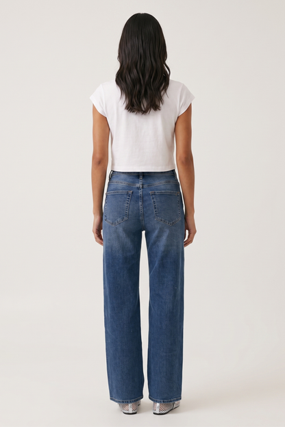 
DENIM