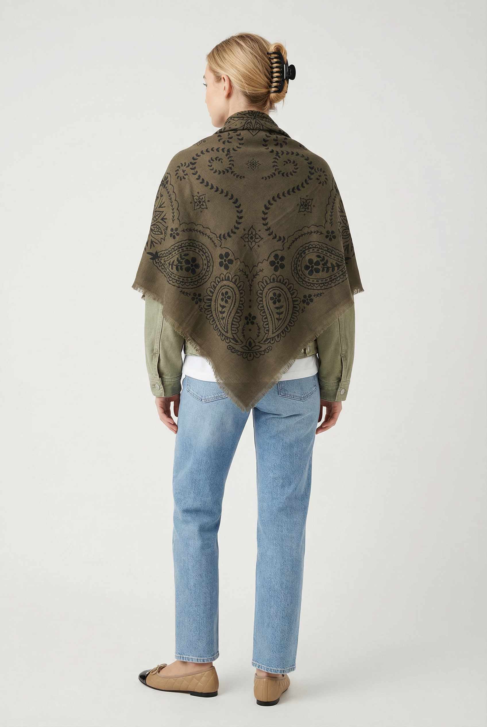 KHAKI