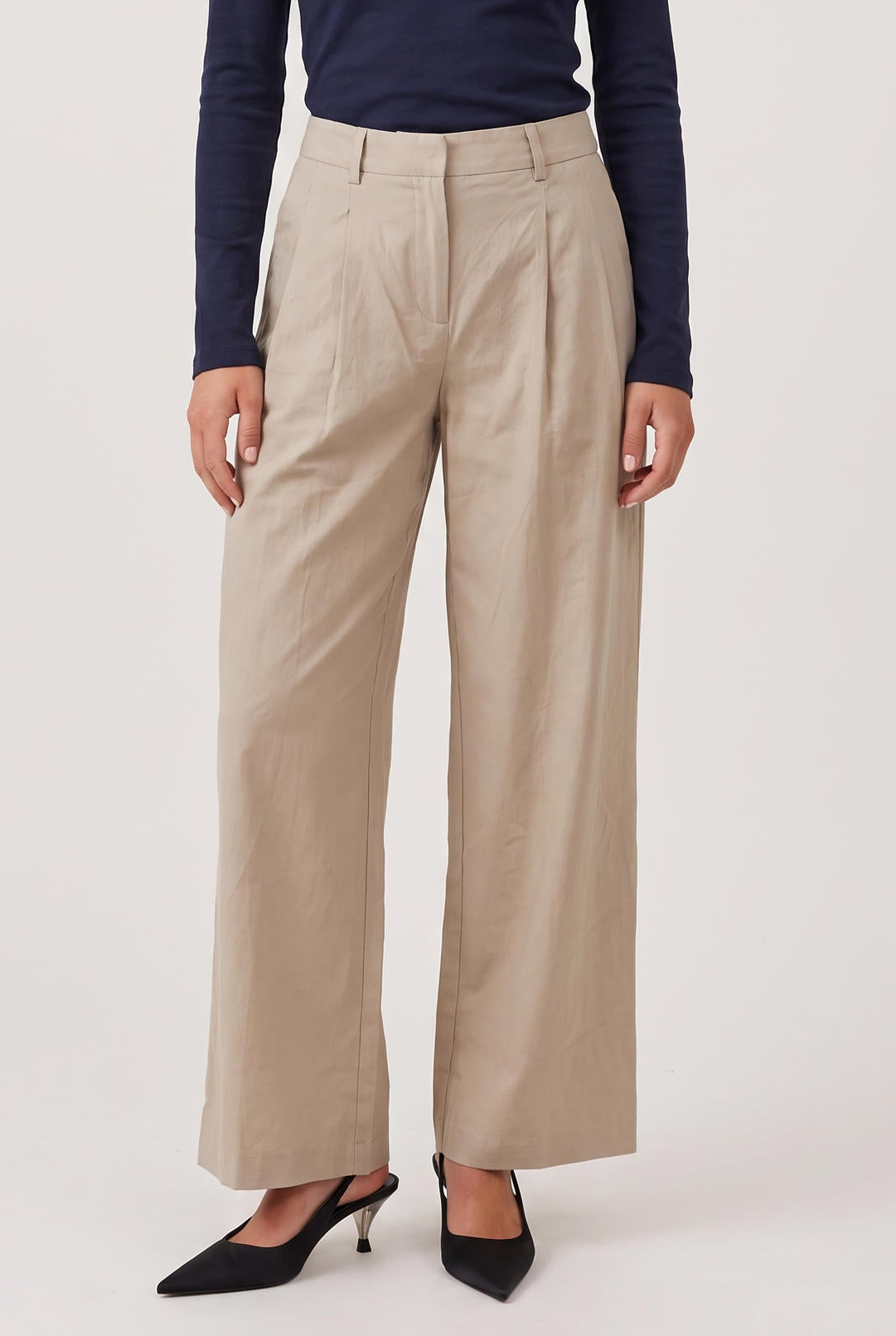 [BEIGE] model wearing Wide Leg Pant posing Front View
