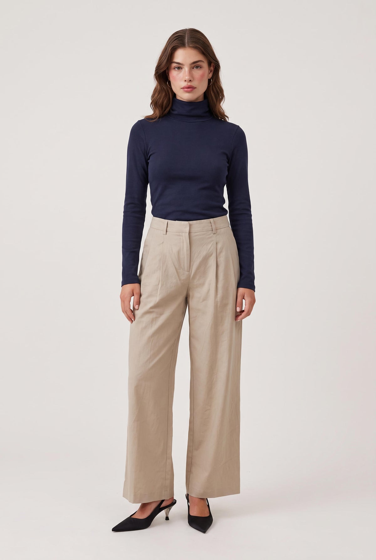 
model wearing Wide Leg Pant posing Front View