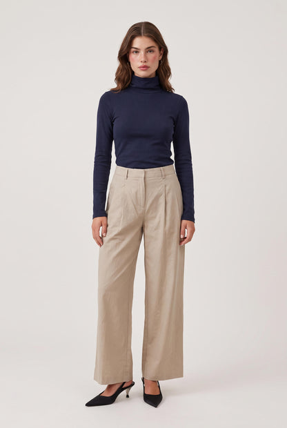 
model wearing Wide Leg Pant posing Front View