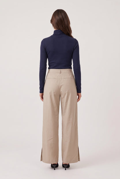 
model wearing Wide Leg Pant posing Back View