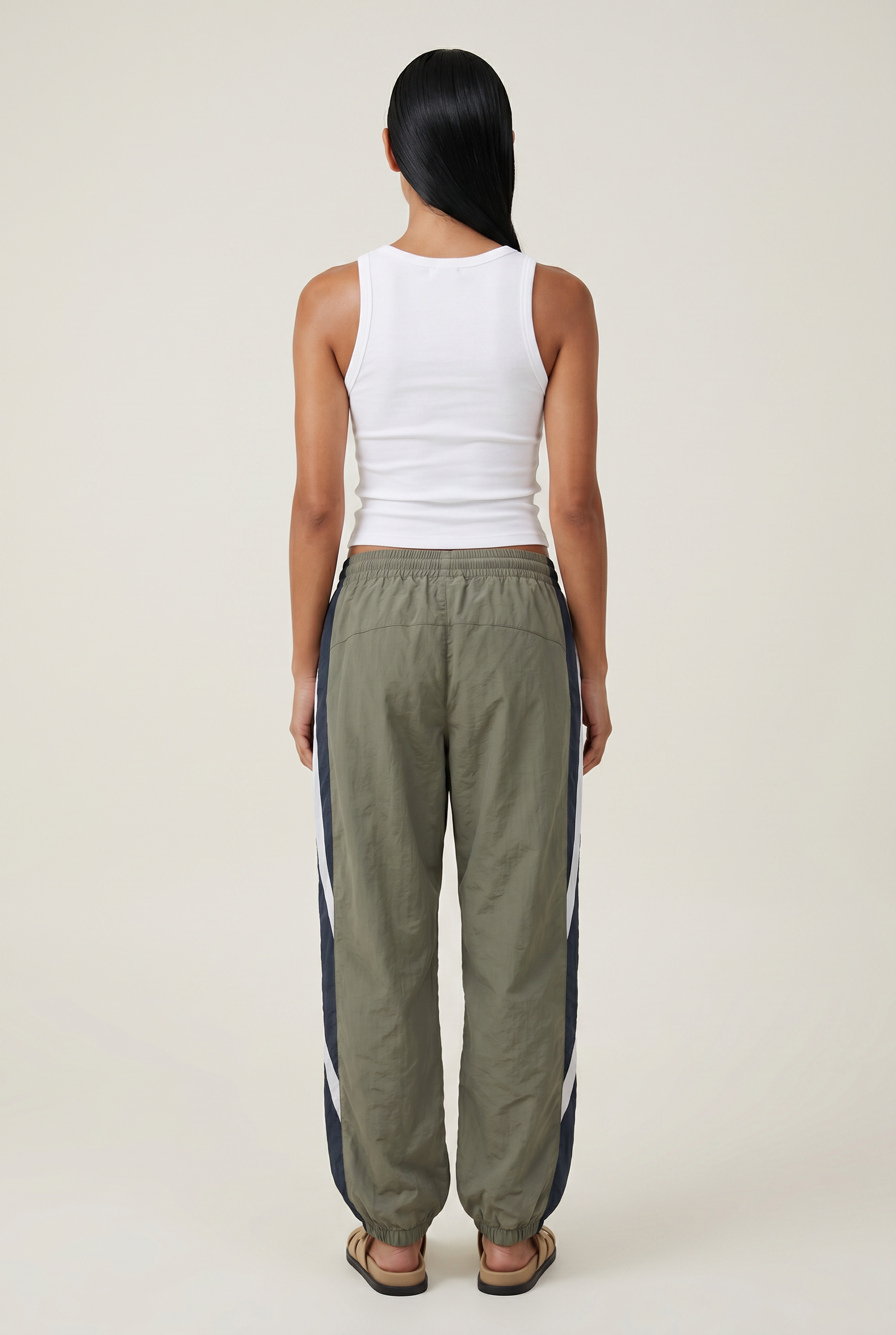KHAKI