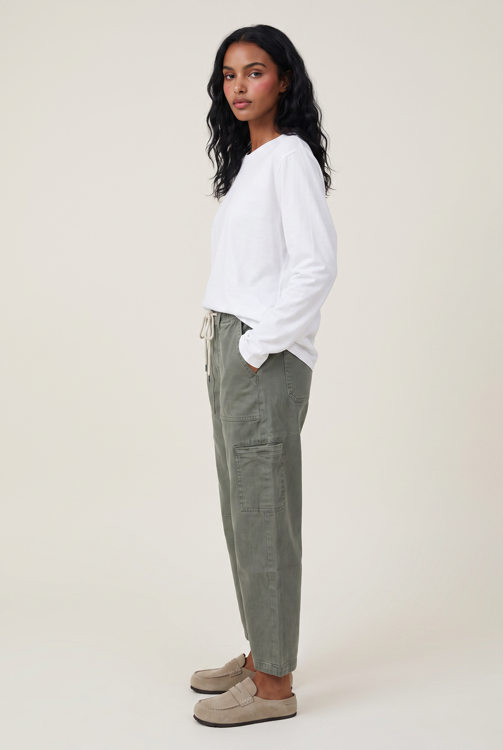 GREEN