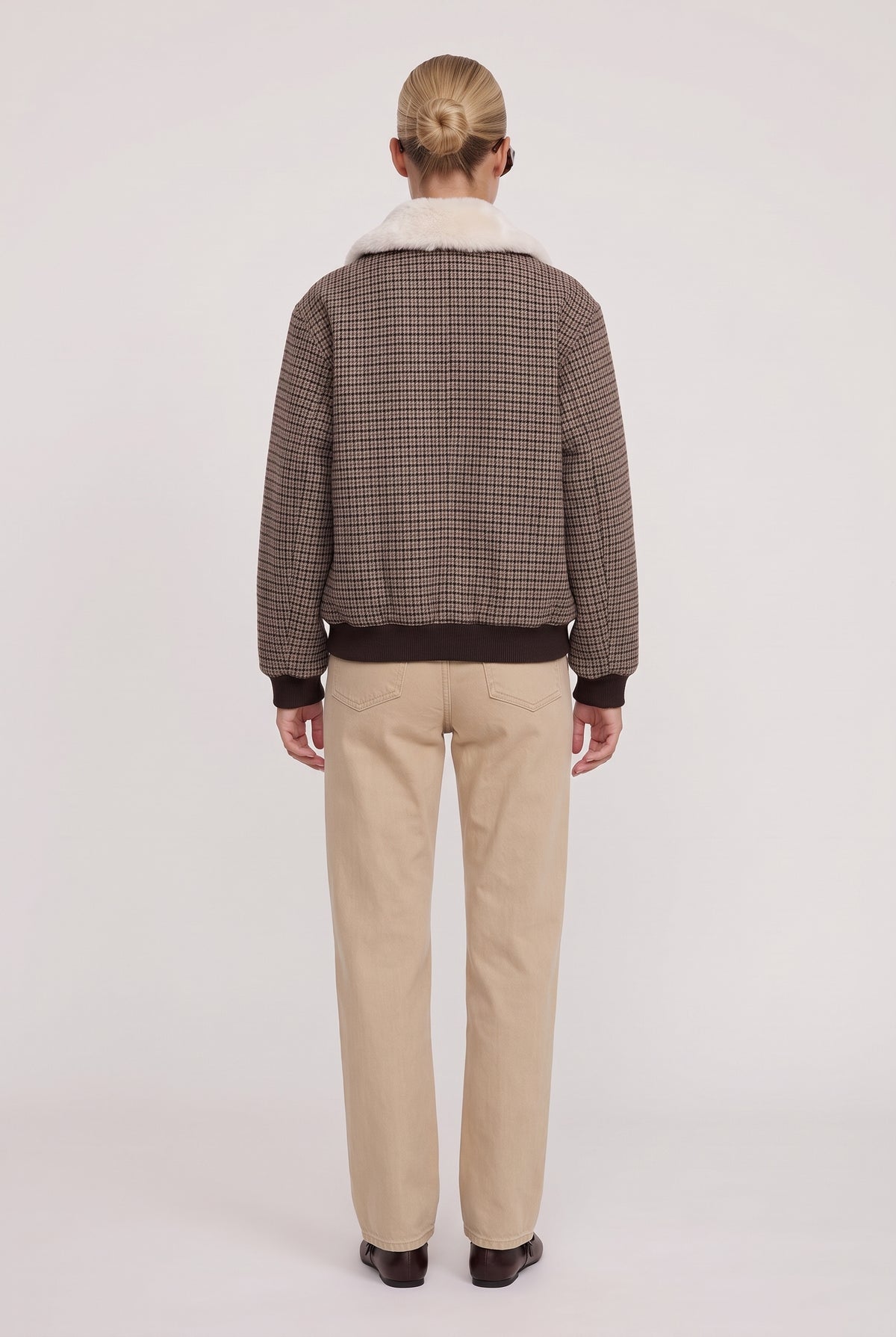 [COCOBEAN] model wearing Tavi Plaid Bomber Jacket posing Back View