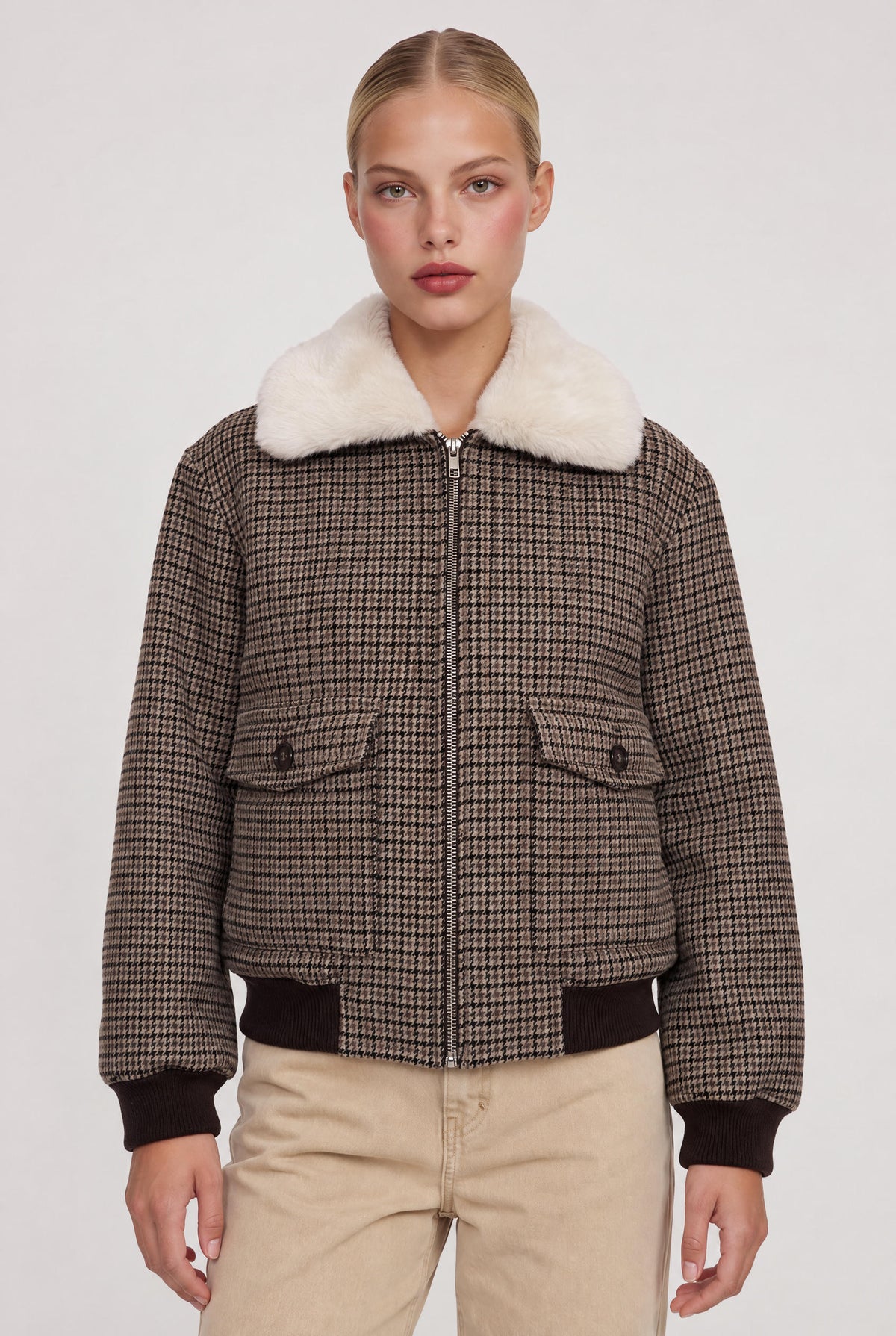 [COCOBEAN] model wearing Tavi Plaid Bomber Jacket posing Front View
