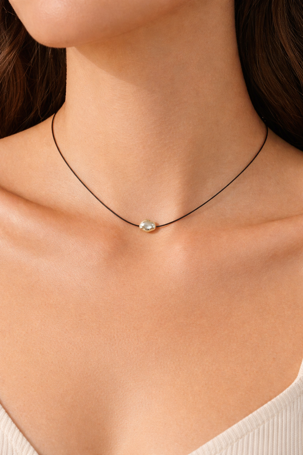 
Zeren Min Bean On Cord Necklace